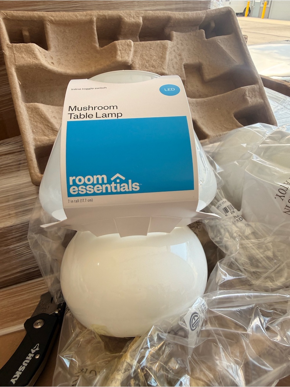 Room Essentials Mushroom Table Lamp - White